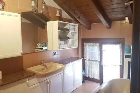 شقة شقة 270 متر مربع من 4 غرفة و4 حمام خاص في Verona Suburbs *